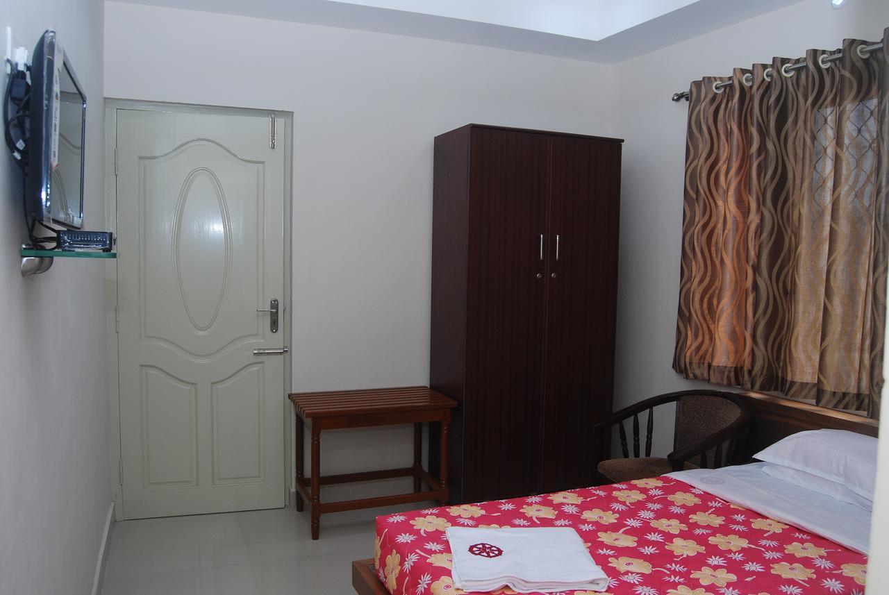 Chakraa Residency Hotel Ramanathapuram Esterno foto